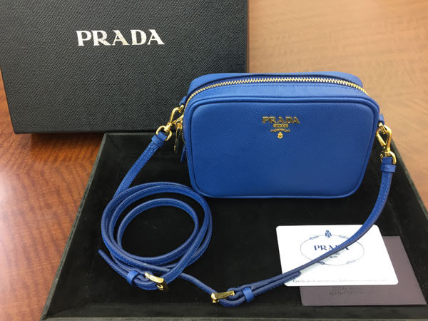 PRADA サフィアーノ ショルダーバッグ-