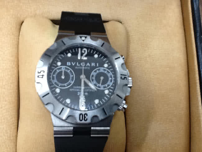 ブルガリ ディアゴノ スクーバ クロノグラフの腕時計を買取 大阪 曽根店 ブランド品の買取ならエコリング