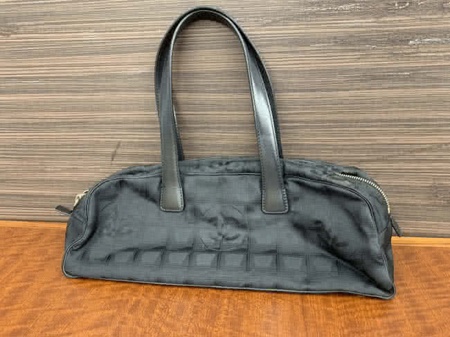 シャネル ニュートラのボーリングバッグを買取 川崎 川崎溝の口店 ブランド品の買取ならエコリング