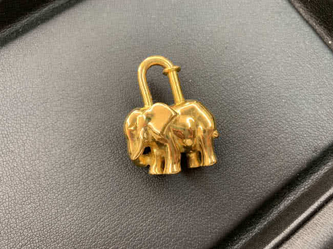 エルメス カデナ 像 HERMES（エルメス）のカデナの刻印で製造年を知る