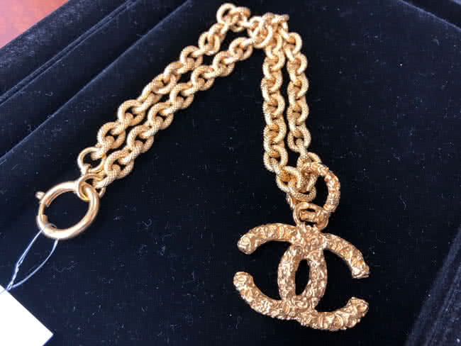 シャネル ゴールド ココマーク ヴィンテージネックレスを買取 名古屋 名古屋大曽根店 ブランド品の買取ならエコリング