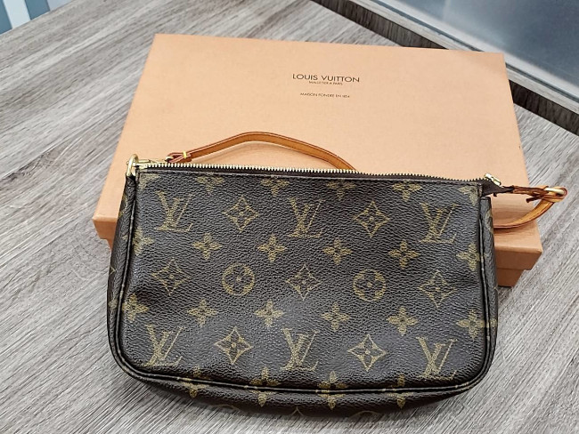 ルイヴィトン・モノグラム・アクセソワールを買取|東京・港区|白金台プラチナ通り店
