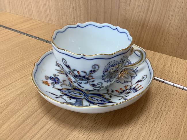 カップ&ソーサー・朱金オニオン・カップ&ソーサーを買取|奈良|学園前登美ヶ丘店