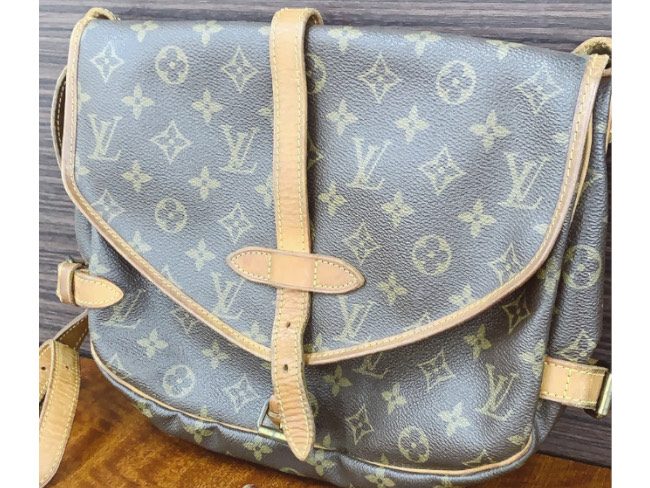 サンローラン ハンドバッグを買取 広島県 広島緑井店 ブランド品の買取ならエコリング