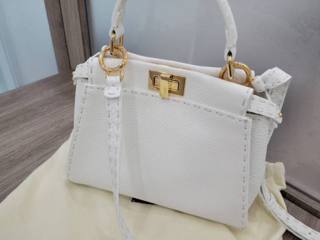 フェンディ・ミニピーカブーを買取|東京・港区|白金台プラチナ通り店