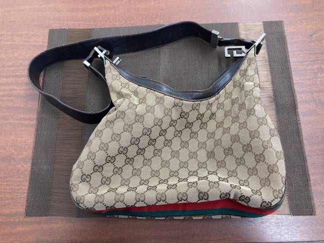 グッチ キャンバス ショルダーバッグ 001 3315を買取 広島 広島西店 ブランド品の買取ならエコリング
