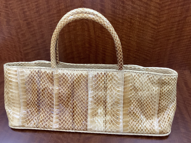 ノーブランド エキゾチックレザーバックを買取|梅田|蒲生店
