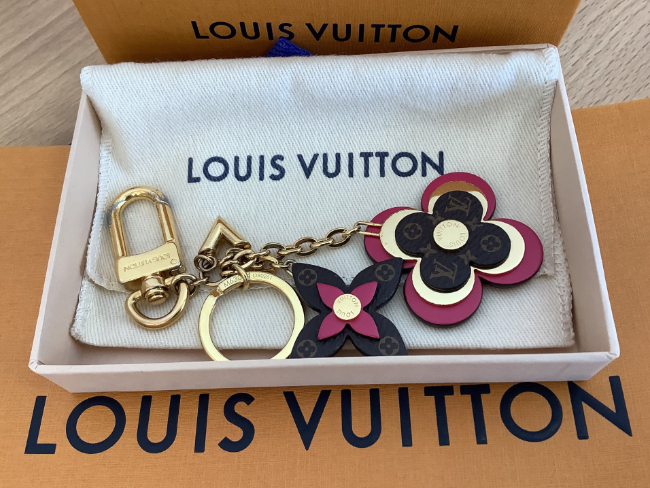 ☆ルイ ヴィトン モノグラム ポルトクレ ブルーミングフラワー