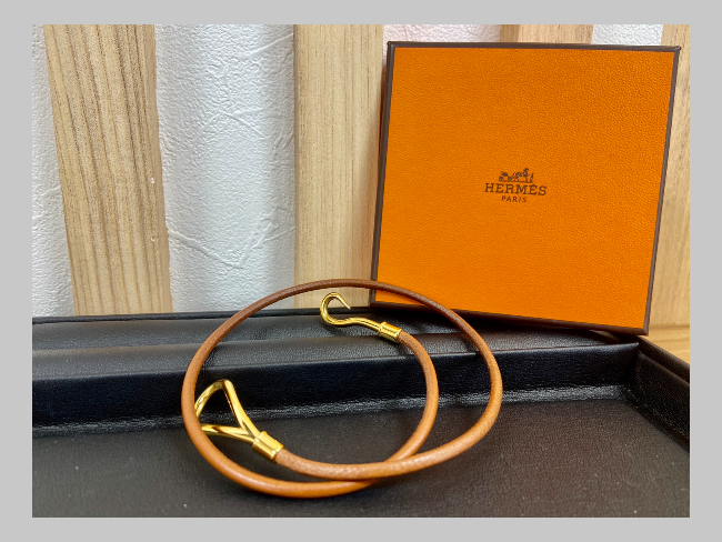 エルメス チョーカー レザー/ゴールド金具 ネックレスを買取  