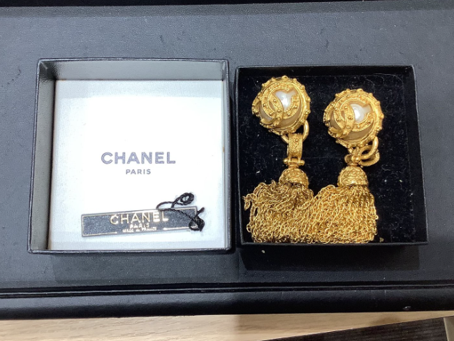 シャネル フリンジ パール イヤリングを買取｜堺｜ジョルノ堺東店  