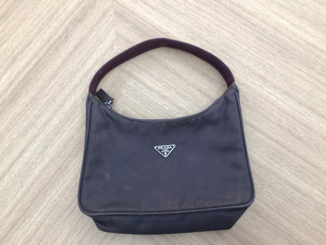 プラダ　ハンドバッグ　アクセサリーポーチ　三角ロゴ　テーストナイロン　ブラック PRADA - プラダ アクセサリーポーチ 三角ロゴ ミニバッグ