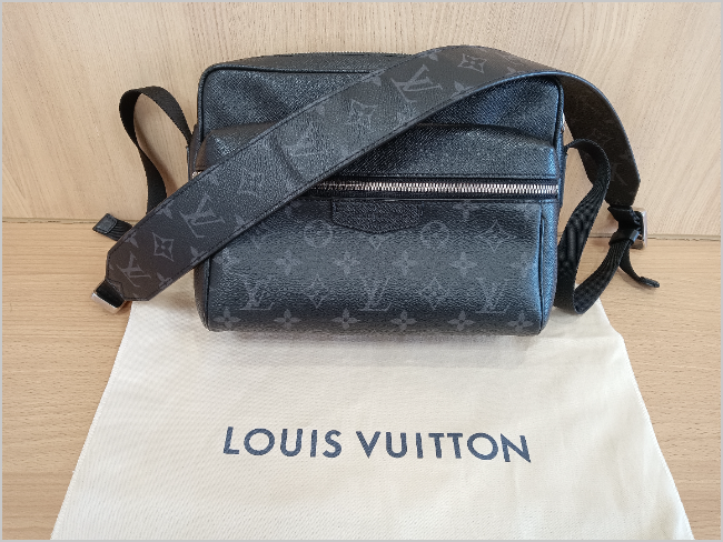 LOUIS VUITTON アウトドア・メッセンジャー タイガラマ ホワイト ルイ