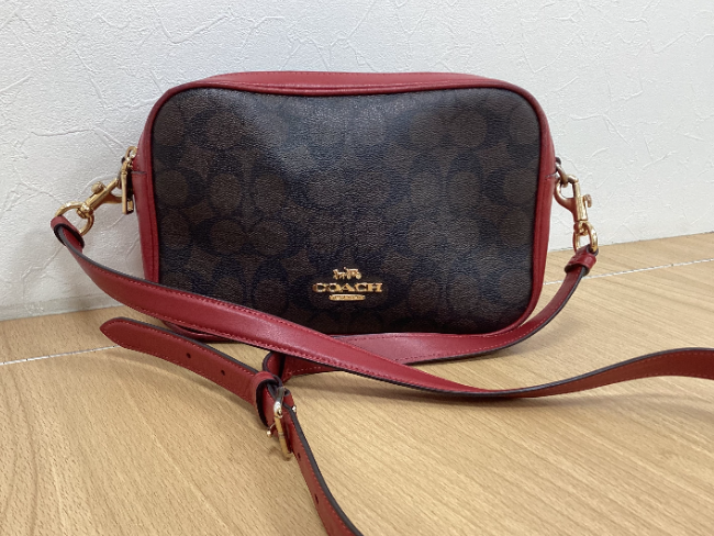 コーチ PVC×レザー ショルダーバッグ 68168 ブラウン×レッドを買取  