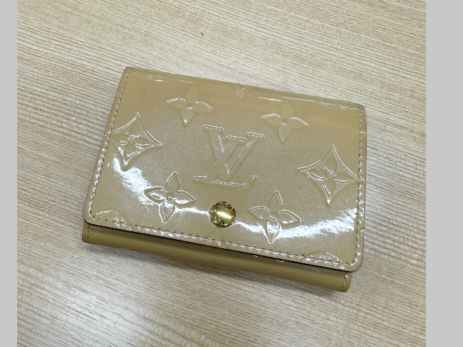 ルイヴィトン 名刺ケース ヴェルニ ルイヴィトン ヴェルニ カード