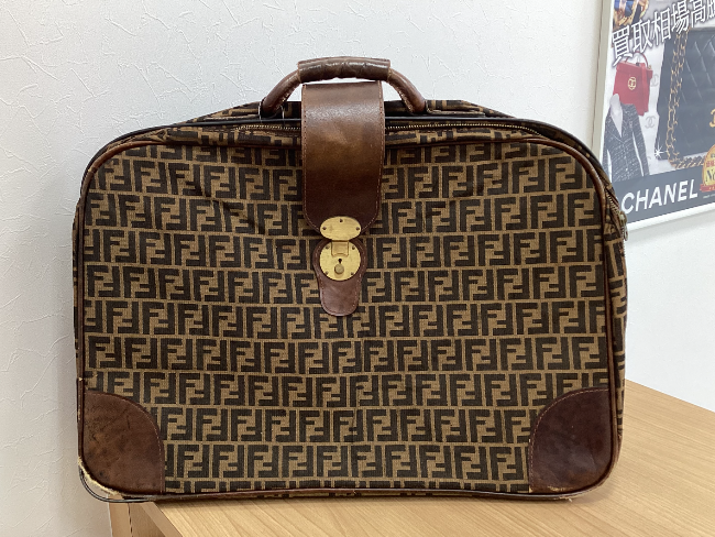希少品FENDI フェンディ ズッカ柄 2輪キャリーケース スーツケース 大