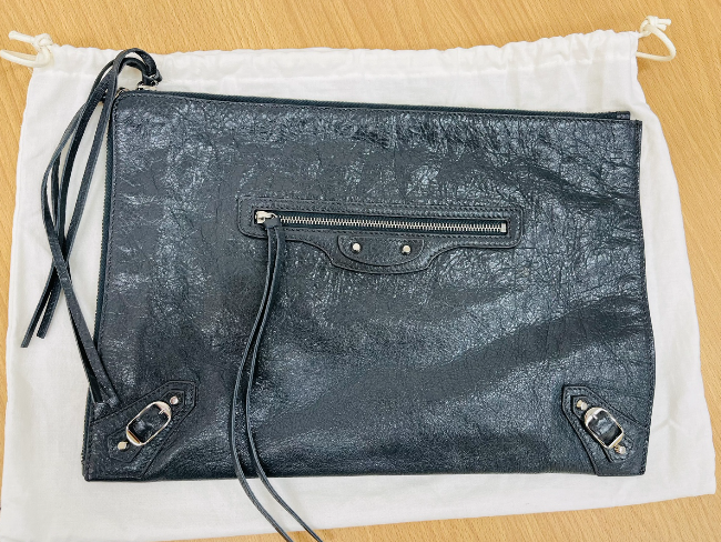 BALENCIAGA 締めくくら バレンシアガ クロコ型押し クラッチバッグ レザー
