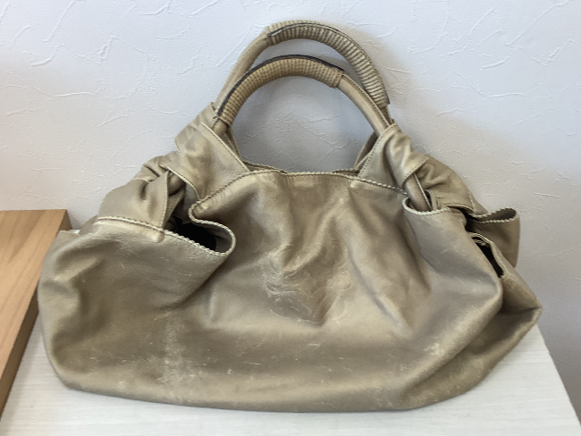 LOEWE ロエベ ナッパアイレ　ベージュ LOEWE ロエベ ナッパアイレ ハンドバッグ ゴールド – 谷口質店