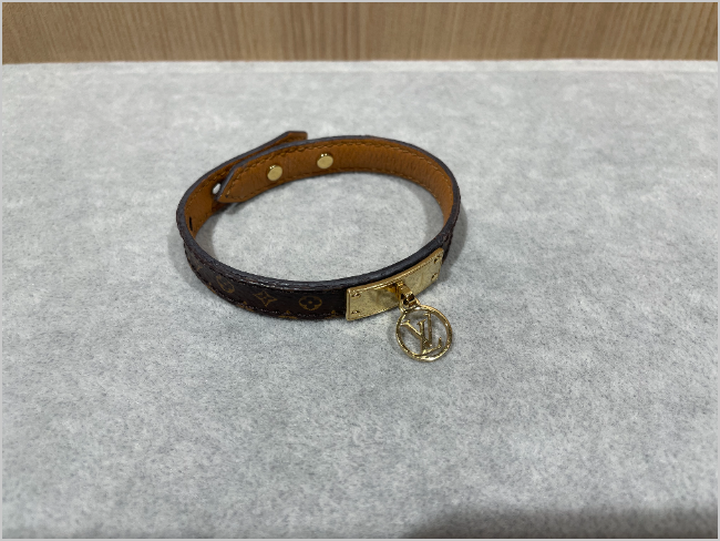 ルイヴィトン ロゴマニア ブレスレットを買取｜愛知県みよし市｜みよし 