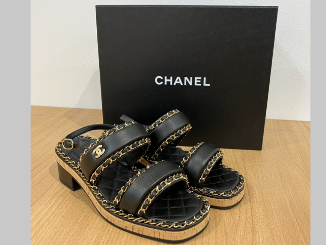 CHANEL ブラック キルティング サンダル37