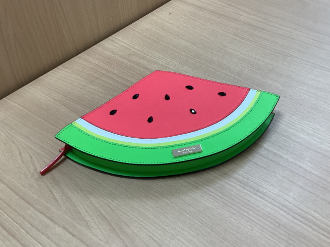 美品】Kate Spade ケイトスペード クラッチバック スイカ