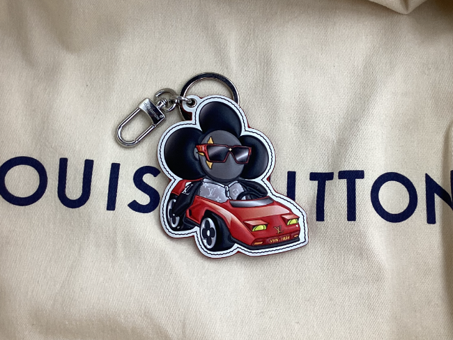 LOUIS VUITTON スポーティーカー ヴィヴィエンヌ
