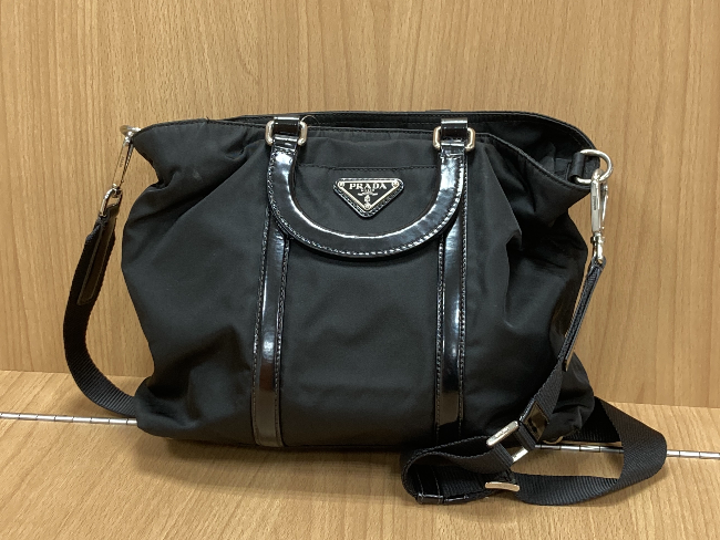 PRADA 2way ショルダーバッグ （値下交渉大歓迎・送料無料・良品 