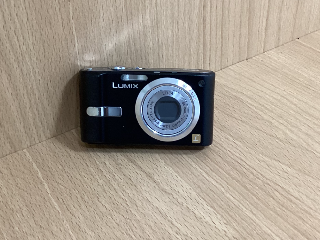 Panasonic LUMIXDMC-FS2ブラック