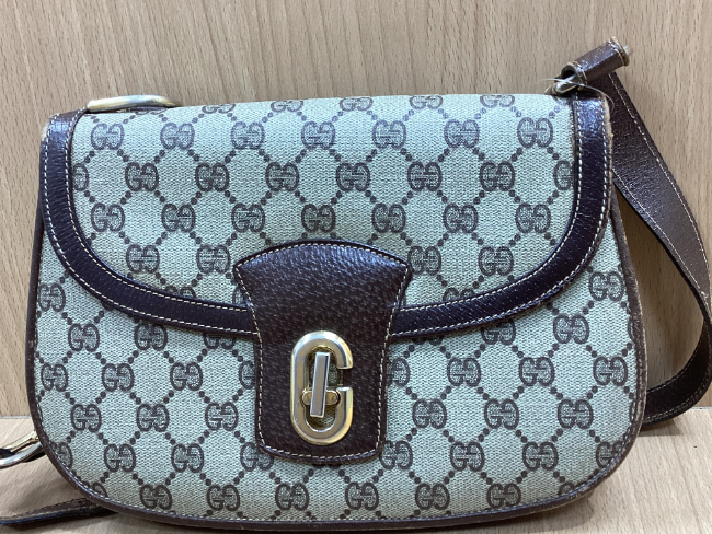 オールドグッチ GGスプリーム ターンロックショルダーバッグを買取 