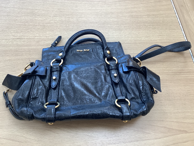 ミュウミュウ 2WAY レザーバッグを買取｜三重県四日市市｜三重四日市店 