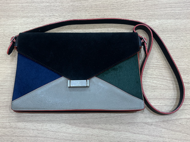 セリーヌ ダイヤモンドレザー×ハラコ ショルダーバッグを買取｜東京都 