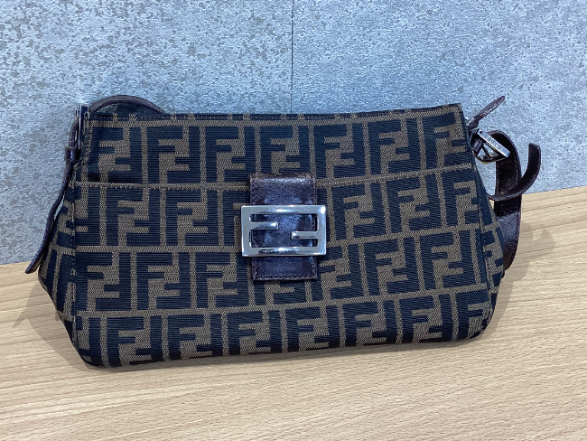 フェンディ モンスター ズッカ柄 ワンピース フェンディ ズッカの高価