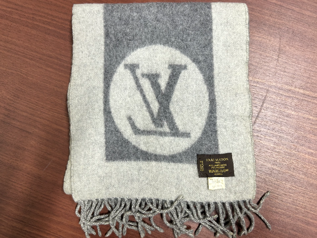 ルイヴィトン モノグラム ウール マフラー 小物を買取｜兵庫県神戸市  