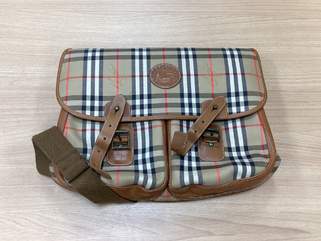 Burberry チェック柄 ショルダーバッグ