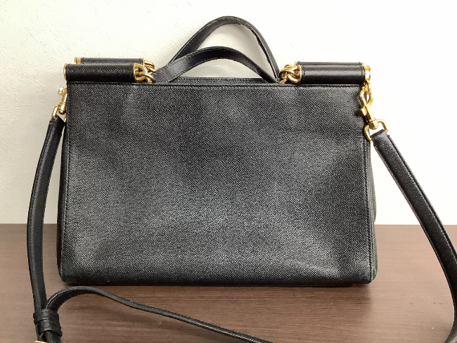 DG ドルチェ&ガッバーナ ドルガバ ショルダーバッグ シルバープレート  