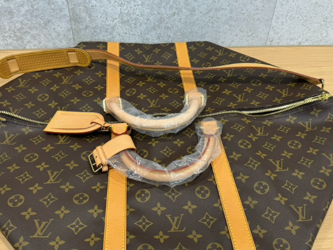 鑑定済 LOUIS VUITTON あほらしい キーポル60 バンドリエール #2 