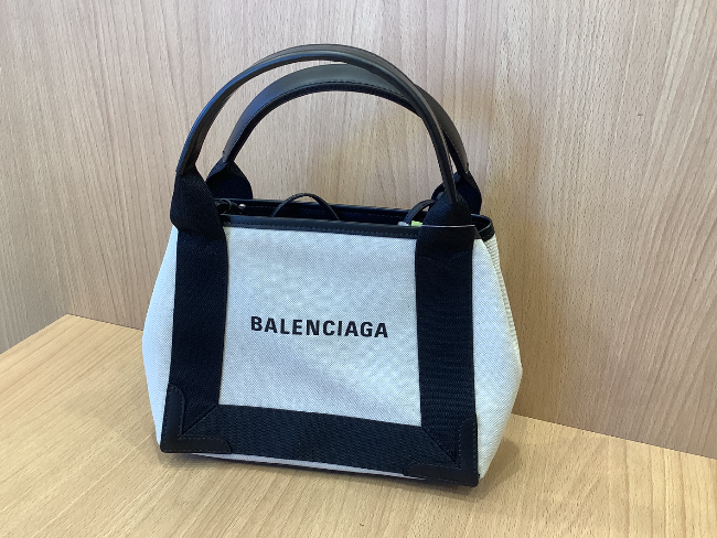 バレンシアガ　ハンドバッグ　ネイビーカバス　千鳥格子　ポーチ付　ロゴ バレンシアガハンドバッグネイビーカバス千鳥格子ポーチ付ロゴ
