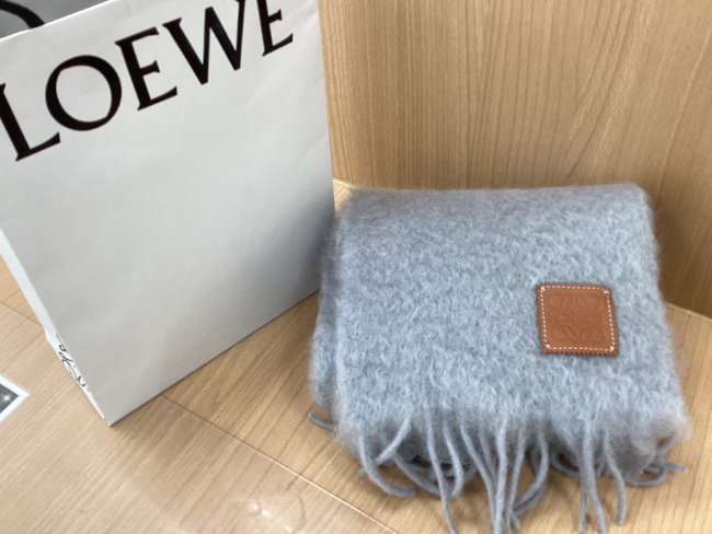 LOEWE モヘア マフラー 断ろ