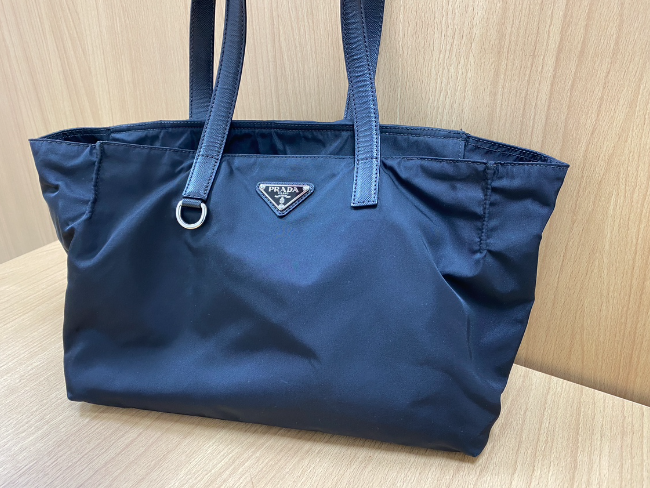 新品 プラダ バッグ シルクサテン ミンク パーティーバッグ ブラック  