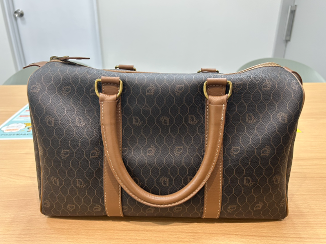 CELINE ハニカムパターン ビジネスバッグ CELINE ハニカムパターン ハンドバッグ