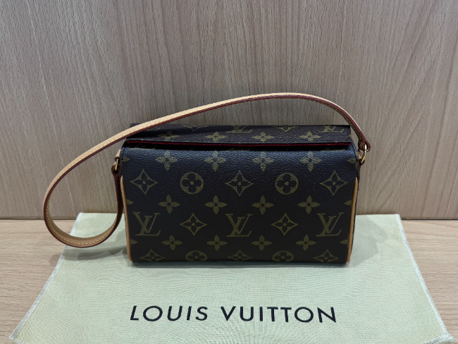 ルイヴィトンモノグラムレシタル