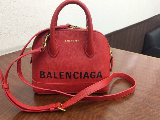 BALENCIAGA バレンシアガ　ミニボストンバッグ　BBロゴモノグラム バレンシアガ」が新ライン「BB モノグラム」を発表 - TOKION