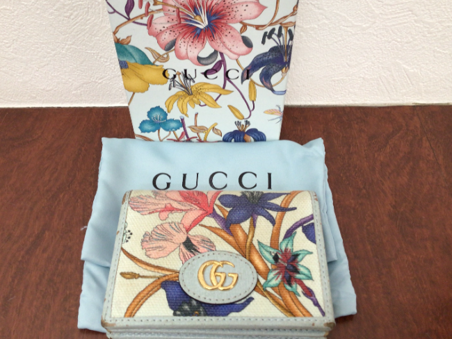 GUCCI フローラ　日本50周年記念ウォレット　長財布 一粒万倍日】「グッチ」がピンクのミニ財布やヒグチユウコと