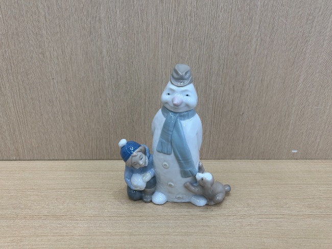 リヤドロ お人形さんと添い寝