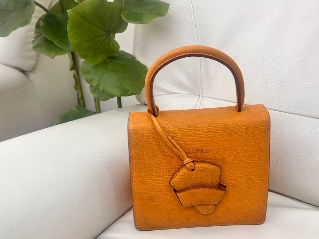 ロエベ バルセロナ ハンドバック 高級品 お買い得です。最終売り切り LOEWE ロエベ バルセロナ ハンドバッグ – VINTAGE SELECT SHOP