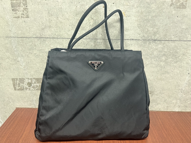 PRADA トートバッグ テスートナイロン ポコノ ヴィッテロ 三角ロゴ PRADA トートバッグ テスートナイロン ポコノ ヴィッテロ 三角ロゴ