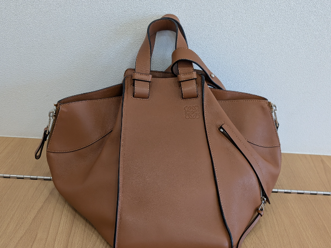 今だけこのお値段⭐︎ロエベ⭐︎ハンモック ロエベハンモックスモールタン【値下げ】