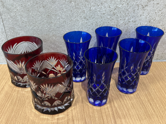 真作　人間国宝　藤本能道　赤絵花紋鉢　経約16センチ 真作 人間国宝 藤本能道 赤絵花紋鉢 経約16センチΩ
