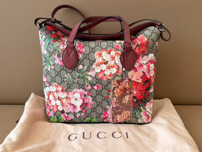 GUCCI ブルームス 最終値下げ GUCCI/グッチ】 GGブルームス 546367 長財布 GGスプリームキャンバス
