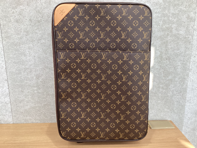 【新品同様】ルイヴィトン エピ ペガス55 キャリーバッグ 購入時証明書有 新品同様】ルイヴィトン エピ ペガス55 キャリーバッグ 購入時