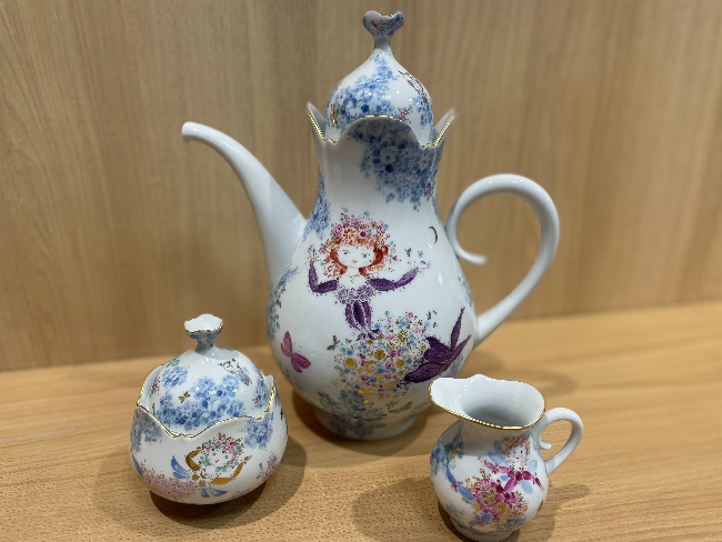 【人間国宝　川北良造　縞黒檀　蒔絵香合　共箱】骨董　アンティーク　インテリア 妙心寺古材香合 人間国宝 川北良造 作 春見文勝書付